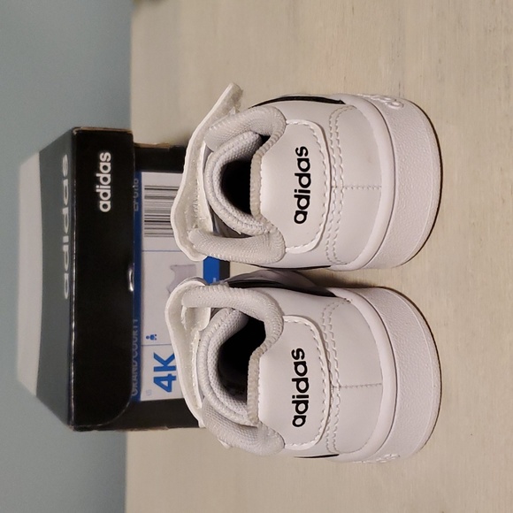 Toddler addidas sneakers - Picture 4 of 4